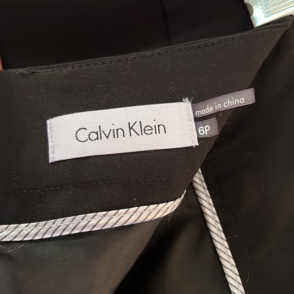 Calvin Klein Women’s skirt. - Picture 6 of 7